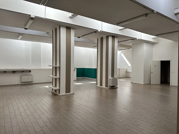 open-space-ampio-luminoso-bologna