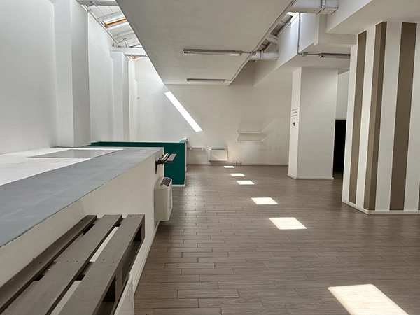 spazio-interno-illuminazione-naturale-bologna