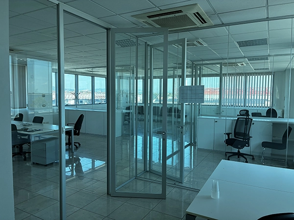 ufficio-open-space-pareti-vetrate-imola