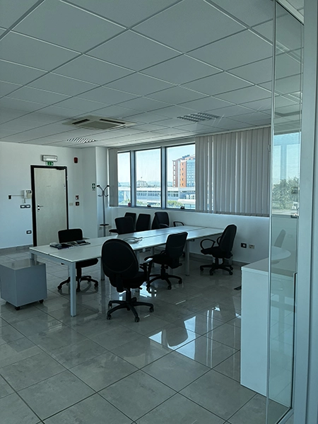 ufficio-operativo-scrivanie-multiple-imola
